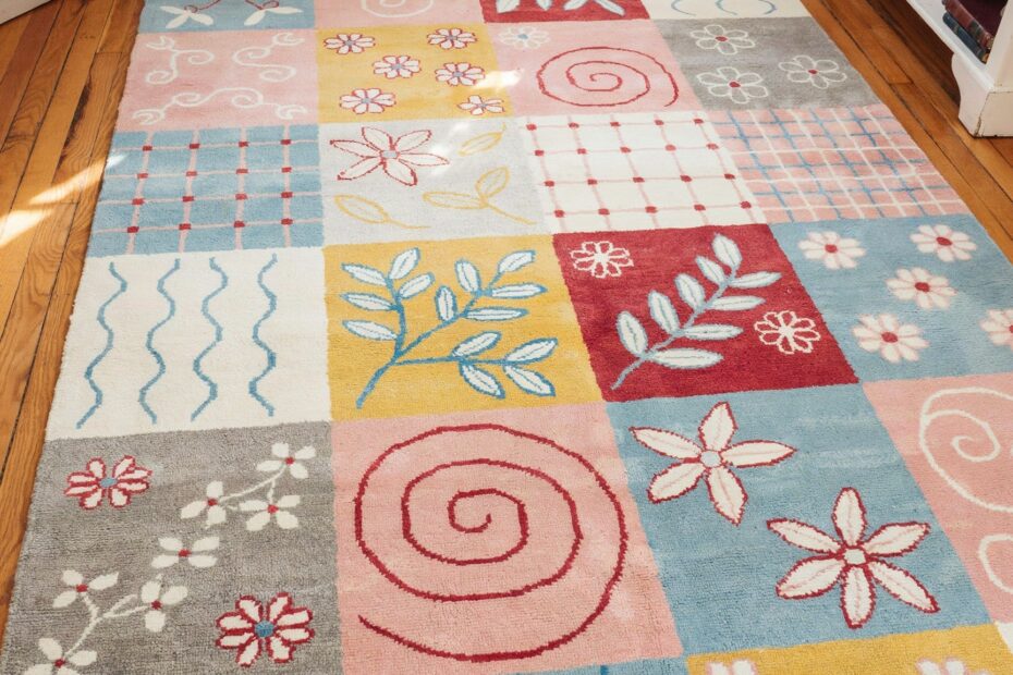 Cottage Style Children's Wool Rug | Handmade Pink Patchwork for Cozy Nursery | SAFAVIEH New Zealand Wool